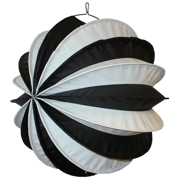 Der wetterfeste outdoor Lampion Barlooon - You Edition - in schwarz weiß in der Größe L - Die Seitenansicht.