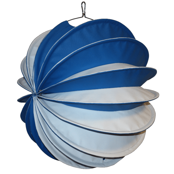 Der wetterfeste Outdoor Lampion Barlooon - You Edition - in blau weiß in der Größe M - Die Seitenansicht.
